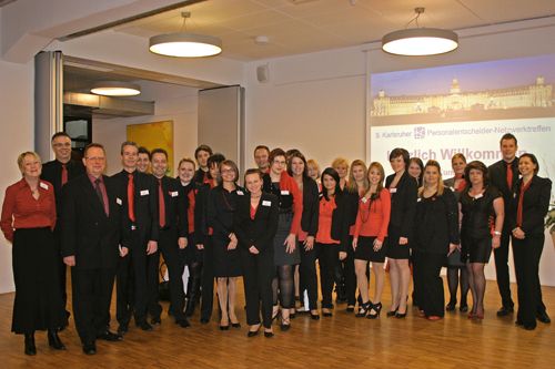 Das erste Reserve Team in den Veranstaltungsräumlichkeiten des historischen Fabrikgebäudes "KundWerk" beim 9. Netzwerktreffen